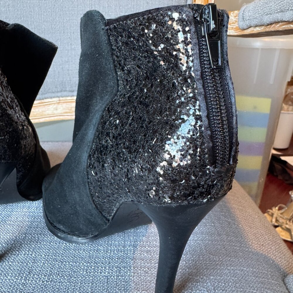 Glam! BCBG Black Suede Booties with Glitter Ankle — Size 6.5 - Picture 3 of 6